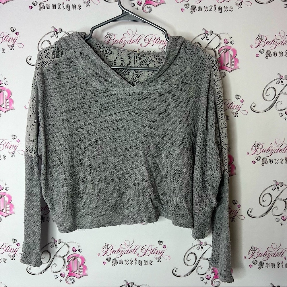 Hollister Gray Cropped crochet floral flower hooded Sleeve Hoodie